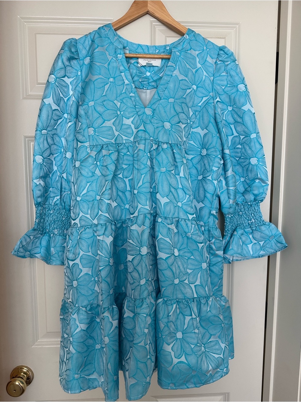 Tuckernuck Pomander Place Blue Daisy jacquard kenzo dress- large